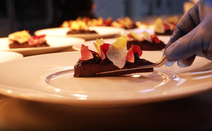 the-abbey-in-dessert the-abbey-in-dessert